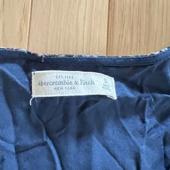 Abercrombie Fitch Mini Dress sz S Long Sleeve Dark Floral Date Night Boho V Neck - Picture 6 of 8